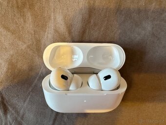 Apple AirPods Pro (2. generace) s MagSafe pouzdrem - 8