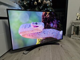 Smart Televize LG 49LH630V - 8