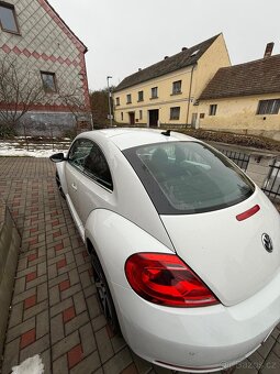 VW Beetle 2.0 TDI - 8