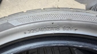 Letní pneu 225/40/18 Hankook - 8