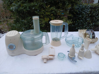 Kuchyňský robot Philips Cucina HR7727 - 8