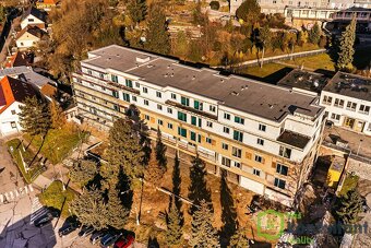 Prodej bytu 2+kk s balkonem a venkovním parkovacím místem - 8