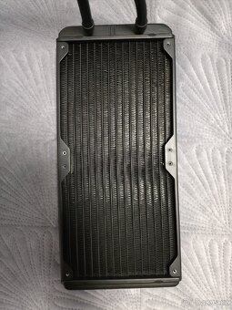 Vodník NZXT Kraken X62 - 8
