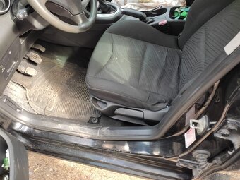 Peugeot 308 1,4 70 kw 2008 najeto 150 000 - 8