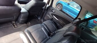 Ford s Max 7 míst - 8
