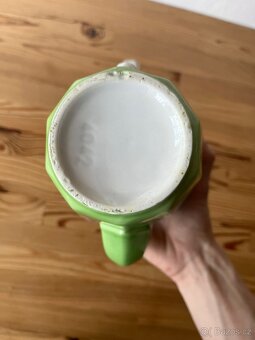Stará porcelánová konvička - 8
