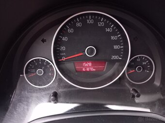 VW UP 1.0 MPi ,44kW. Klima - 8