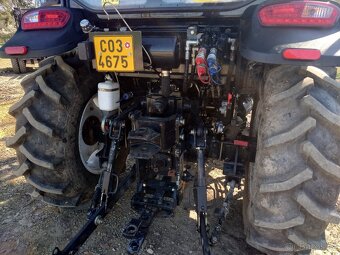 Traktor Lovol TB 404 G III - 8