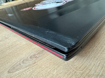 Herní notebook MSI, Intel Core i7, RAM 8GB, 1TB HDD - 8
