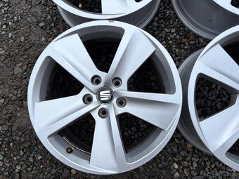 Alu original sada disku Seat Leon 5F 5x112 7,5J ET51 R17 - 8
