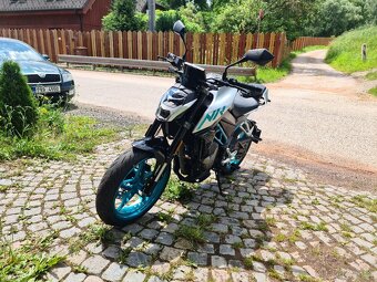 CFMOTO 300NK - 8