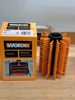 Worx Aku čistič ploch - 8