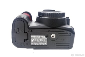 Zrcadlovka Nikon D3100 + 18-55mm + přísl. - 8