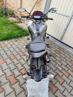 Yamaha MT 07 - 8