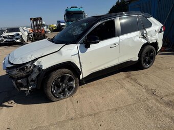Toyota Rav 4 2.5i HYBRID 4x4 aut. Selection 2020 - 8