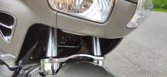 Honda Gold Wing 1800 - 8