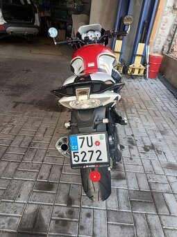 Moto Guzzi - 8