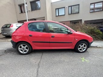 Peugeot 206 1.2 - 8