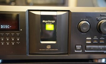SONY CDP CX335  MEGA STORAGE 300 CD - 8