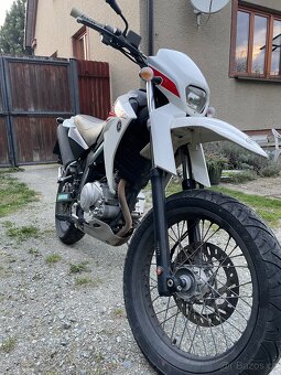 YAMAHA XT 125 X - 8