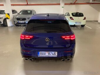 VW Golf 8 R - 8