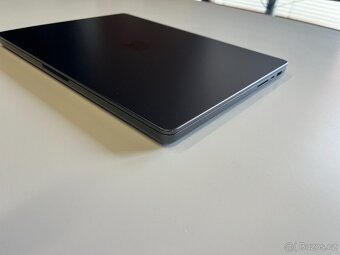 Prodám Apple MacBook Pro 14” (2023) – M3 Pro, 18GB RAM,512GB - 8