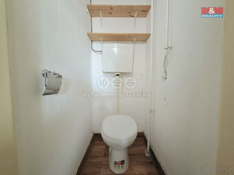 Prodej bytu 2+1, 56 m², Ostrov, ul. Hlavní třída - 8