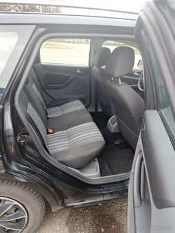 Ford Focus 2010 - 8