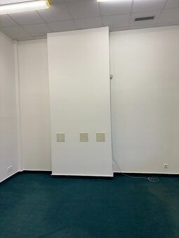 Pronájem kanceláře / obchodního prostoru 25 m² u Home Credit - 8