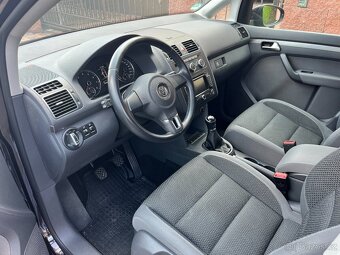 Volkswagen Touran 1,4 TSi/103 KW - 7 míst - COMFORT - 8