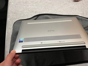 💻🔥 DELL XPS 13 4K 9370 i7 8GB RAM 256GB SSD - 8