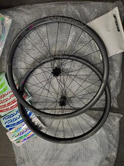 NOVÉ nepoužité karbonové kola FSA Gradient i29 WideR Carbon - 8