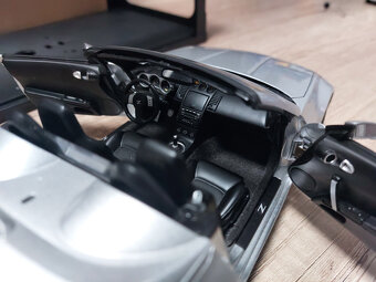 model auta Nissan 350 Z Roadster 1:18 Autoart - 8