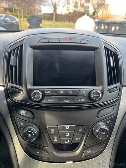 Opel Insignia - 8