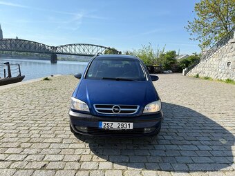 Opel Zafira 1.8 i - 7 míst - 8