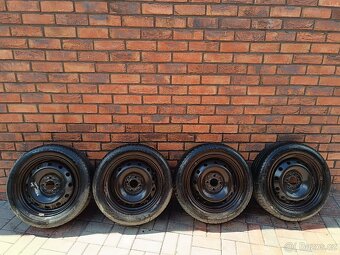 Renault Megane - KOLA KOMPLET 4x100 -- 185/60/15 - 8