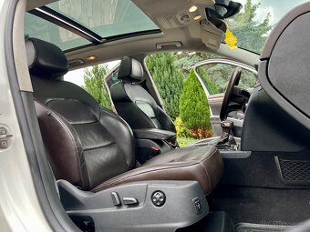 ŠKODA SUPERB 2 2.0TDI DSG 125KW 2012 L&K - 8