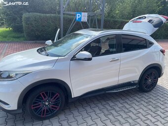 HR-V, 1.5i 96kW EXECUTIVE-XENON - 8
