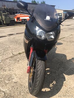 Kawasaki ER6-f - 8