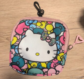 Krásný čtyř dílný set batůžek Hello kitty - 8