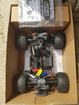 ARRMA granite blx 3s - 8