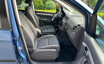 VW TOURAN 1.2 TSI 77KW TRENDLINE 7 MÍST - 8
