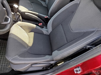 Renault clio rok 2019, 0.9 TCe najeto 44 000km, STK 2/2027 - 8