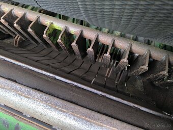 Lis na kulaté balíky - 8