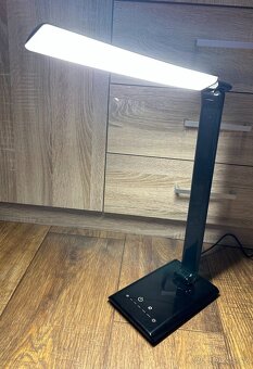 LED stolní lampa LivarnoLUX - 8