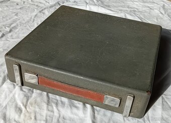 kufříkový psací stroj - 8
