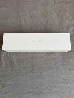Apple Watch Series 5 44mm - černé - 8