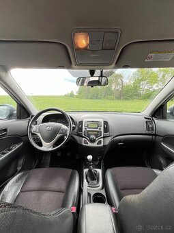 Hyundai i30, 1.6 - 8