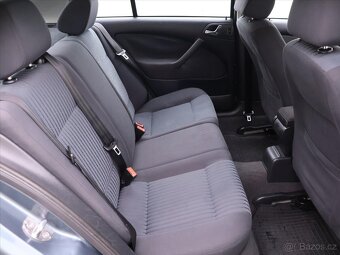 Škoda Octavia 1,9 TDI 66kW Automat Elegance (2004) - 8