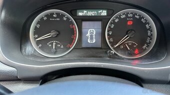 Skoda Fabia 2 combi 1.6 77kw Sport - 8